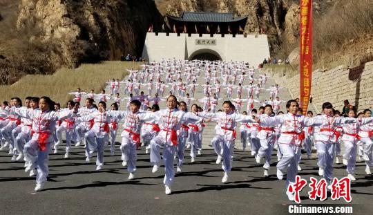 京津冀鲁游客聚河北野三坡开山节 享自然与历史融合之美