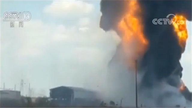 浓烟滚滚！委内瑞拉加油站管道爆炸与火灾有关？防火势蔓延到发电站！
