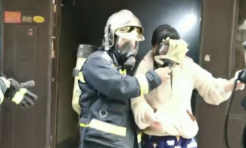 淄博一楼房起火 5名被困人员获救