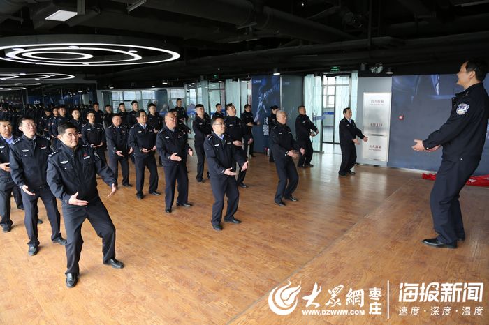 薛城高新公安民警接受压力疏导 卸包袱提战力