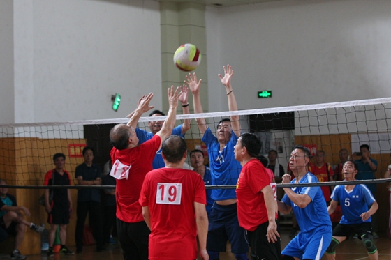 济宁市第五届老年人气排球比赛完美收官