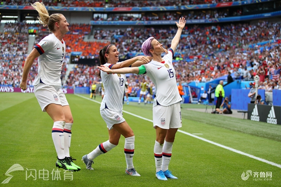 女足世界杯丨拉皮诺埃点射拉维尔远射 美国2-0荷兰成功卫冕