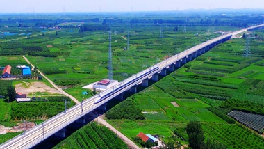 临沂鲁南高铁高速试验检测列车逐级提速 冲刺“380”