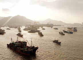 台风“玲玲”过境之后 荣成渔船出海忙