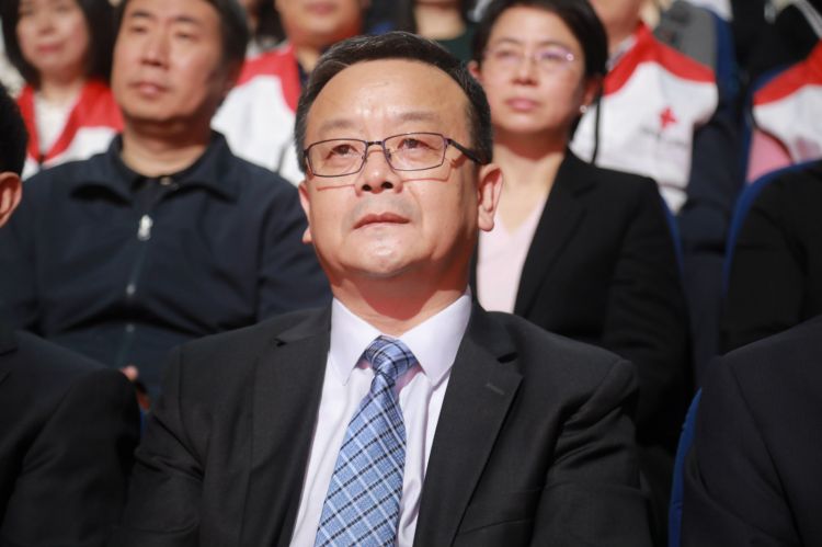 8ea5506fd6e27afc1a03bebd0c6df30c.jpg 李黎_meitu_4.jpg