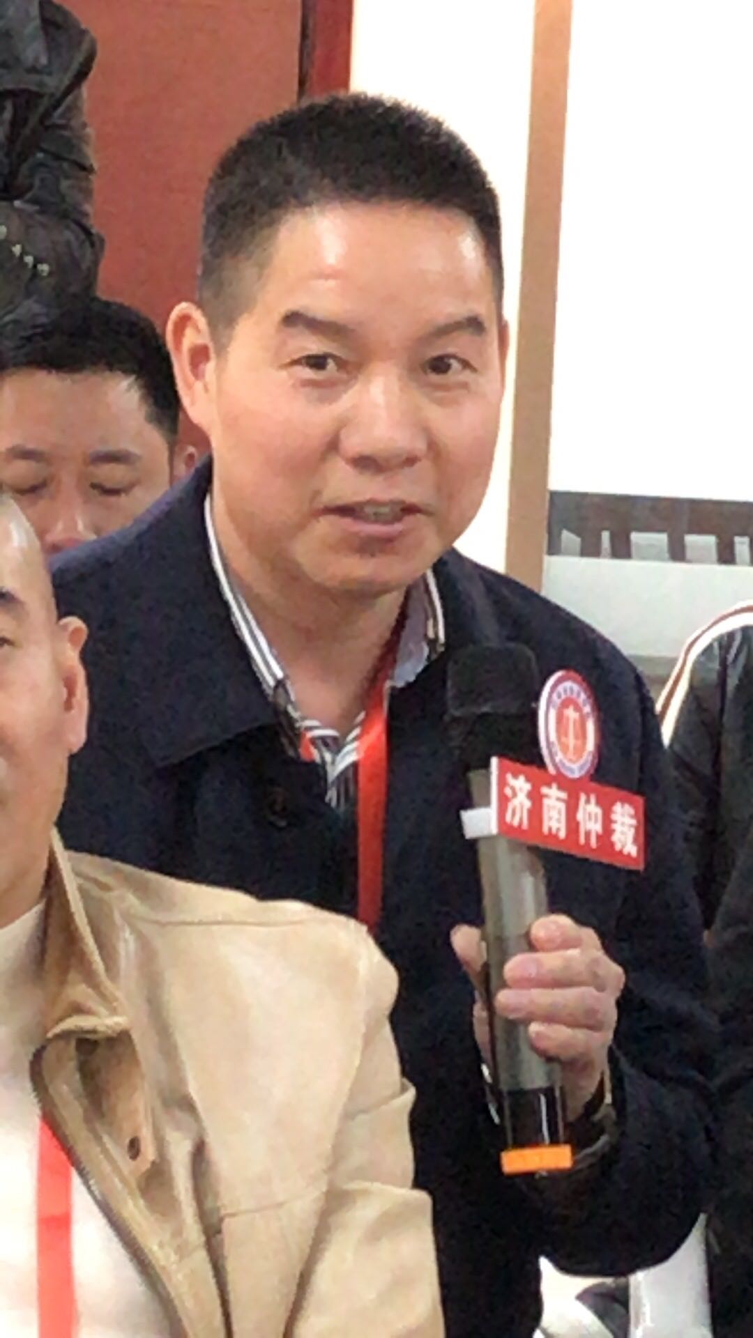 企业代表2
