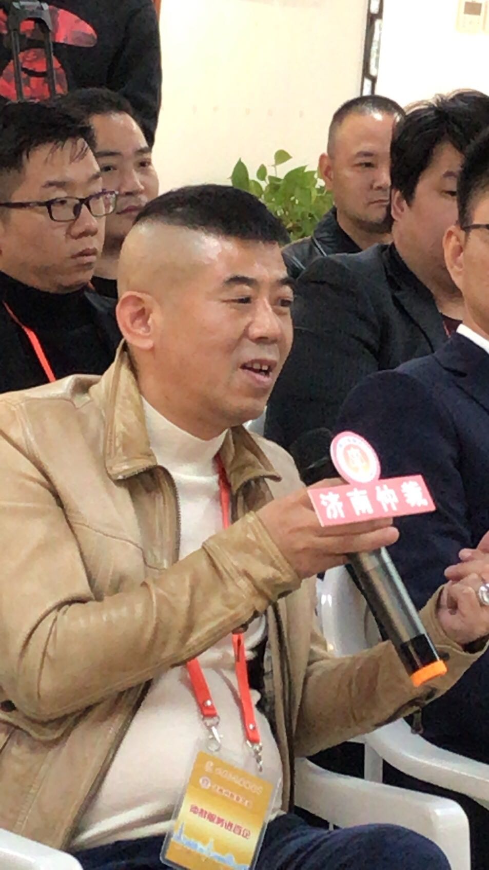 企业代表1