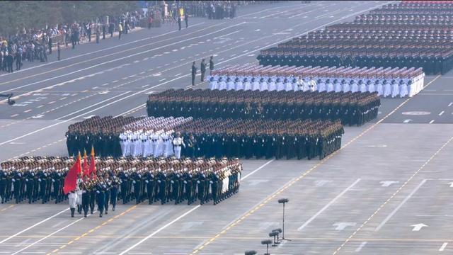 《此时此刻·2019大阅兵》上映 记录祖国强大的每一刻