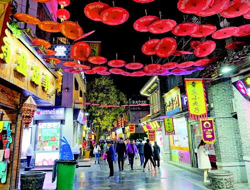 网红街“降温” 济南夜经济如何吸引“猫冬”人？