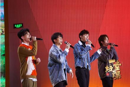 王蒙《一堂好课》让文学留住时光 白举纲、费启鸣唱响青春之歌