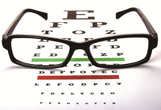 防蓝光眼镜≠不近视 选择不当或有害视力