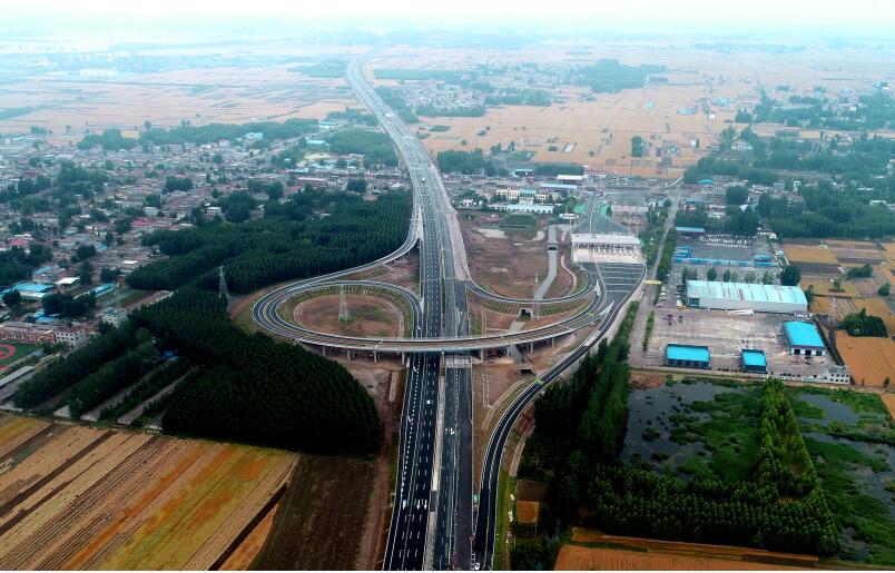 京沪高速改扩建工程兰陵段左幅通车