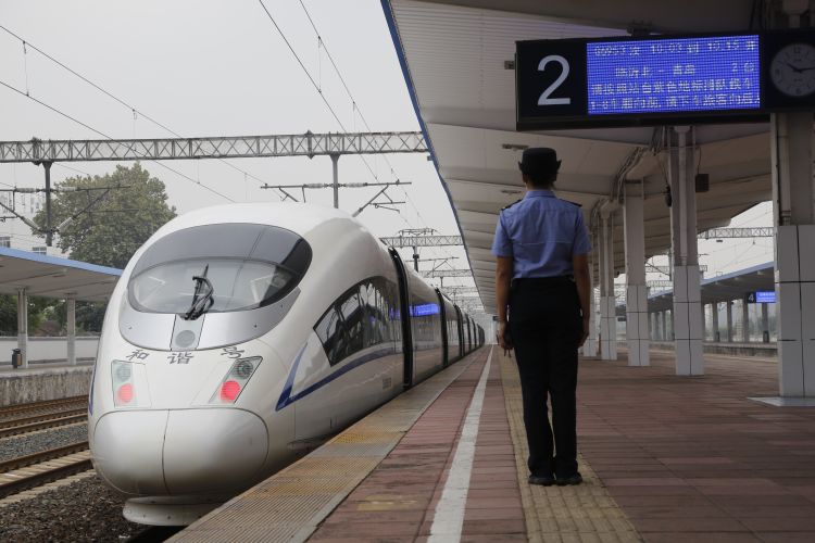 铁路暑运圆满收官 淄博火车站发送旅客92.6万人次