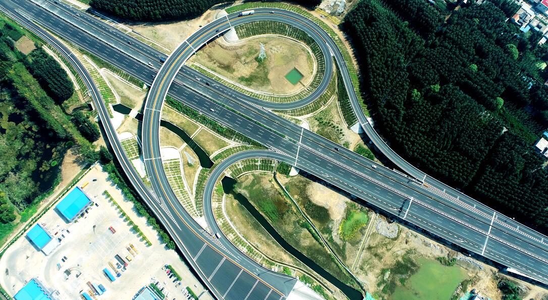 京沪改扩建工程兰陵段、郯城段提前5个月实现双向八车道贯通