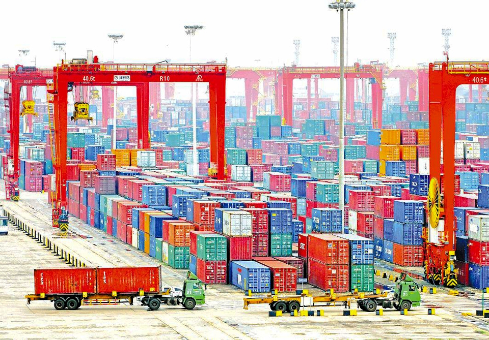 日照完成沿海港口货物吞吐量3.29亿吨