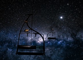 澳大利亚滑雪场夜空银河璀璨 如梦如幻