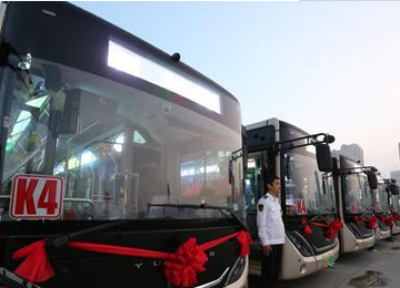 K4路公交“上新” 泰城100台新能源公交车投入运行