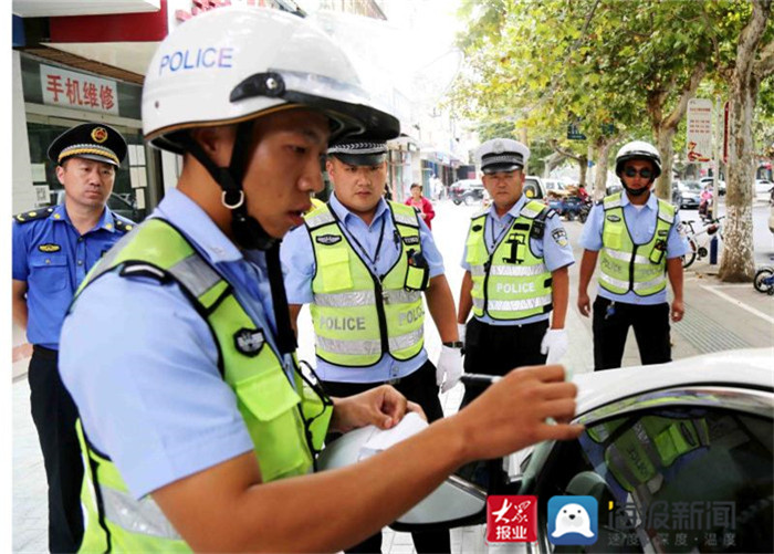 新泰交警开展迎国庆城区交通秩序整治行动