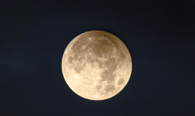 济南凌晨两点的月亮你见过没？