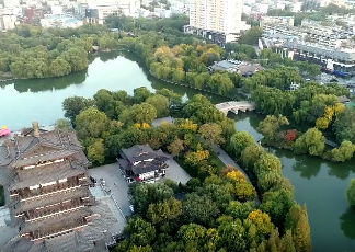 Vlog | 在济南，找寻老舍笔下的泉城秋意