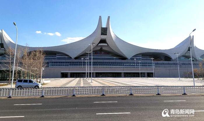 青岛地铁8号线最大车站—红岛火车站临近验收