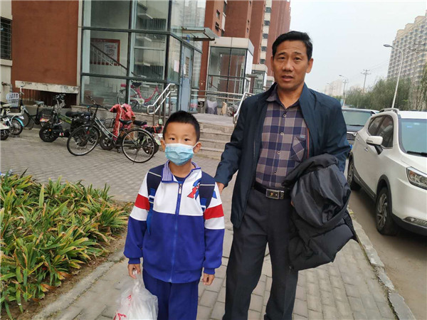 煤矿工作27年患病工伤保险为他解忧 淄博尘肺病人刘新华的“新生”