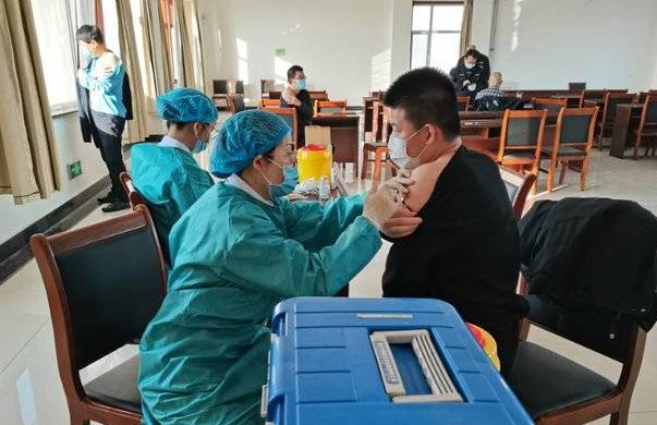 东营将在春节前完成重点人群新冠病毒疫苗接种工作