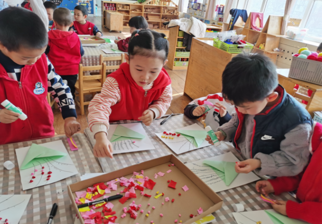 东营市实验幼儿园中二班开展“庆三八”主题活动