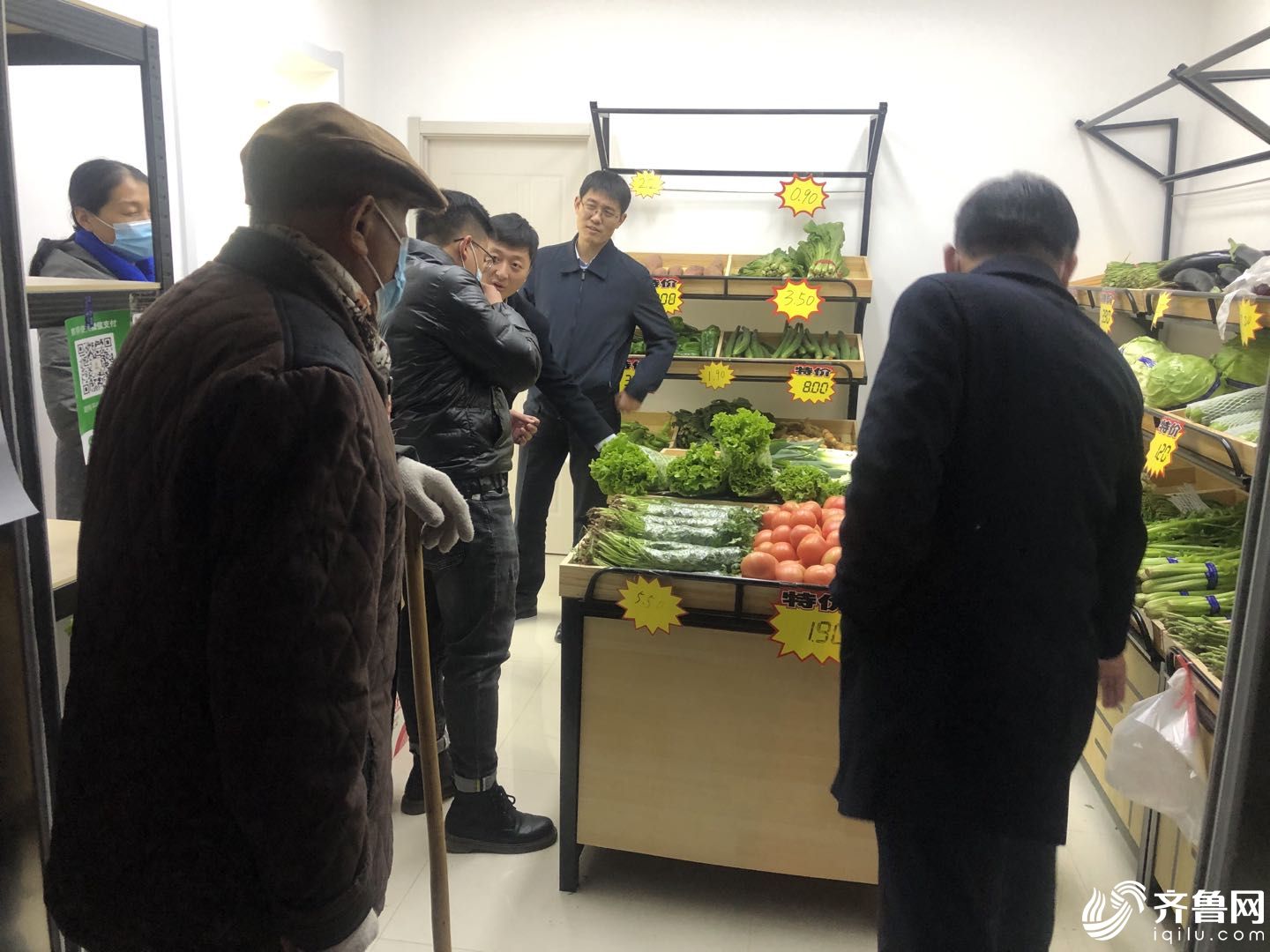 滨州农商银行为民办实事5在网点旁边建立社区服务站，利用党建共建单位合作优势为小区居民提供质优价廉的新鲜蔬菜