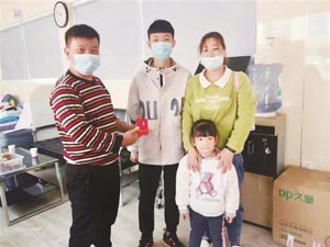 爱心涌动 淄博1182人假期撸袖献血保障临床用血需求