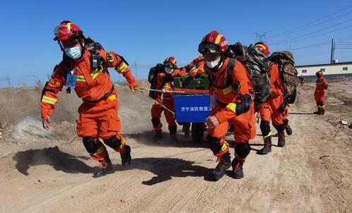 济宁消防参加全省地震灾害救援跨区域拉练