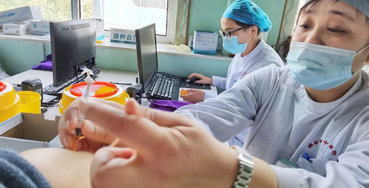 潍坊新冠疫苗累计接种超500万 ，6月9日后集中接种第二针