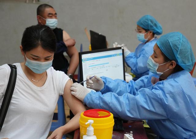 美媒感叹疫苗接种的"中国速度":世界上没有其它国家做