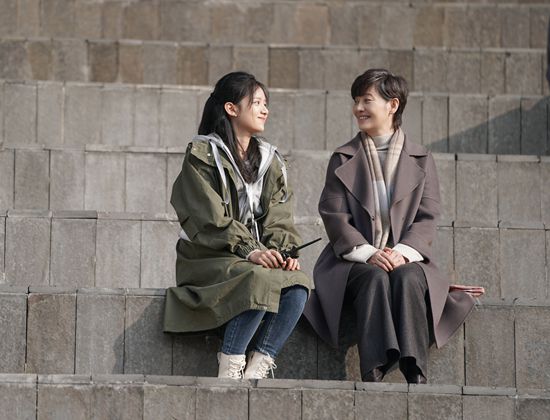 张婧仪:中国式母女关系,是一种互相“挑战”的亲密