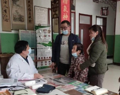 潍坊青州市父子两代村医53年接力 看病超10万人次