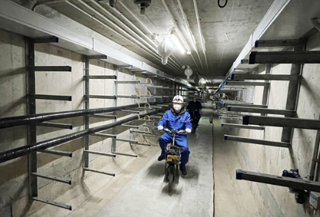 探访潍坊地下管廊：地下6米能骑电动车！