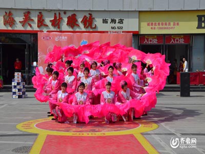 临朐赛区——五井镇朱音舞蹈队《火火的中国年》