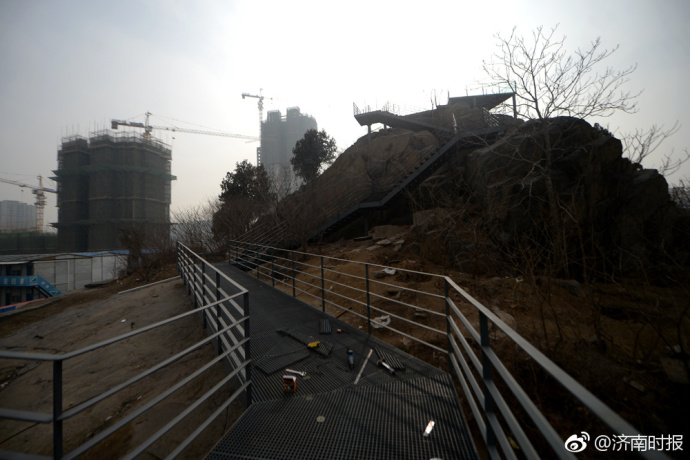 濟(jì)南標(biāo)山建懸空觀景長廊，不再是“荒山”