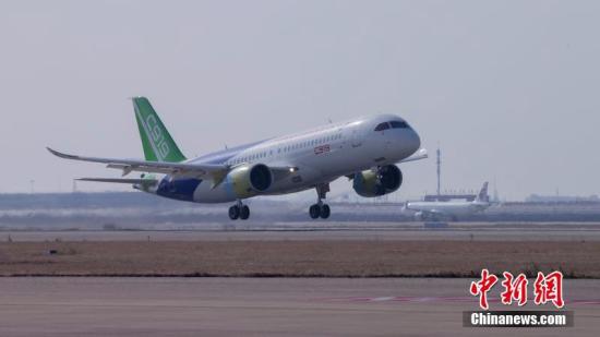 周新民：C919大飛機高標準高質量生產 大家可以放心去坐