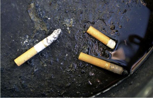 烟蒂回收问题引发讨论 法国拟向香烟生产商收费