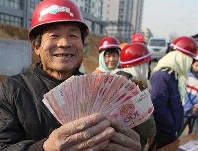 6月1日起,济南建筑农民工可以按月领工资啦!