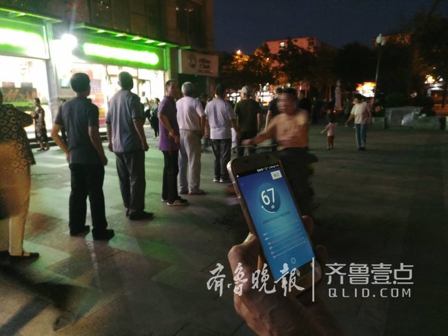 多次接到廣場舞噪音擾民投訴，濟南民警夜間突擊檢查