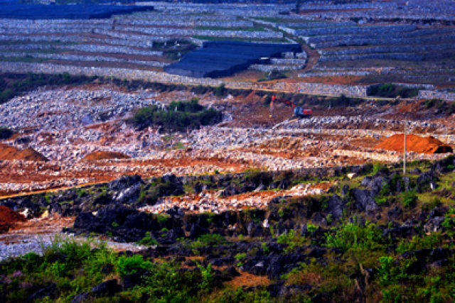 云南西畴脱贫攻坚精神:这个极度石漠化县为何盛产"愚公"