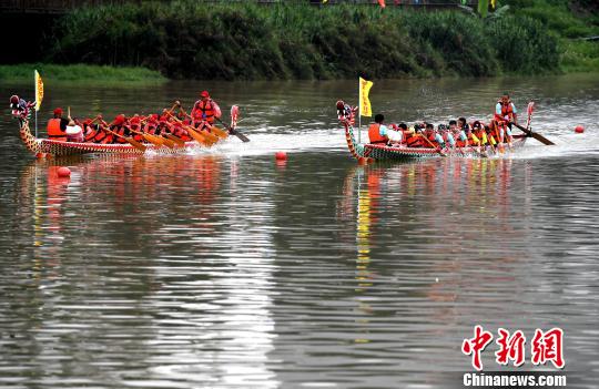 “客家祖地”閩西舉行海峽兩岸青年龍舟文化節(jié)