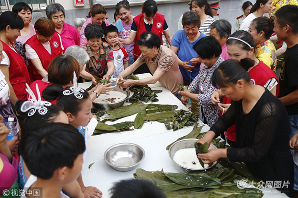 泰安居民比賽包粽子 感受粽香情