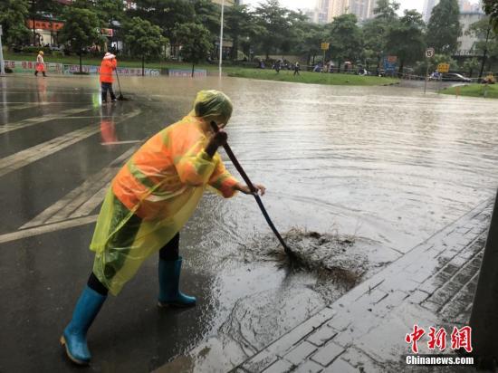 東北西南局部地區有強降雨 中東部高溫天氣持續