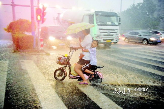 僅兩三個(gè)小時(shí)，濟(jì)南局地達(dá)暴雨！全市平均降雨14毫米