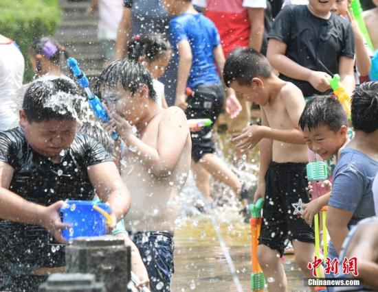 西南華南等地有較強(qiáng)降水 南方地區(qū)高溫范圍擴(kuò)大