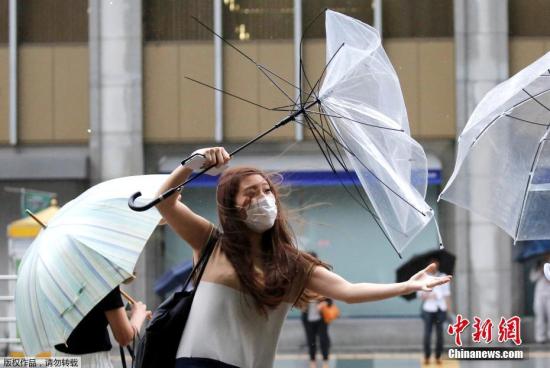 臺風“珊珊”即將登陸日本 160多趟航班取消