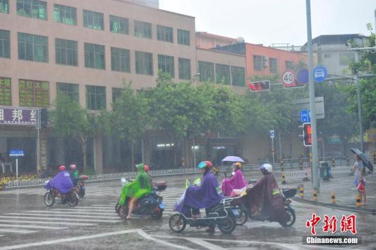 臺(tái)風(fēng)“溫比亞”來(lái)勢(shì)洶洶 未來(lái)三天多地將有暴雨